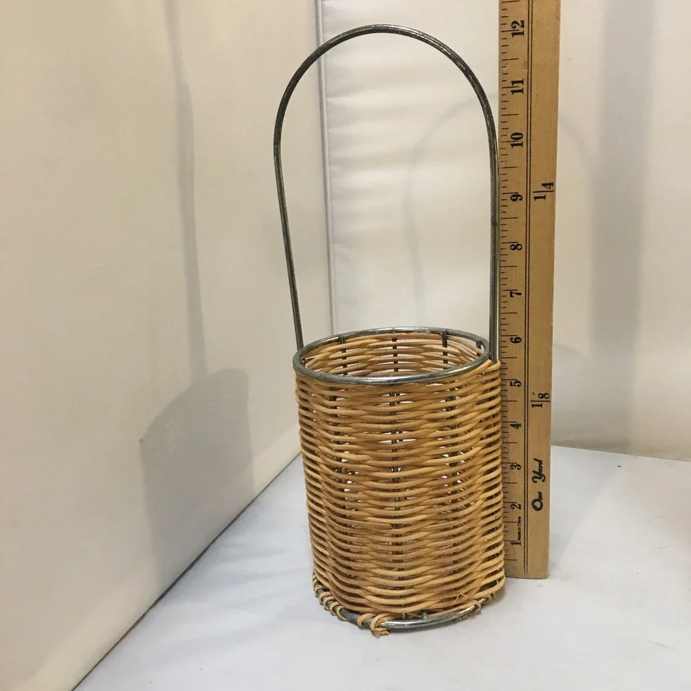 Woven Wicker Wine Bottle Holder Tan Metal Frame Arched Handle Utensil Rustic